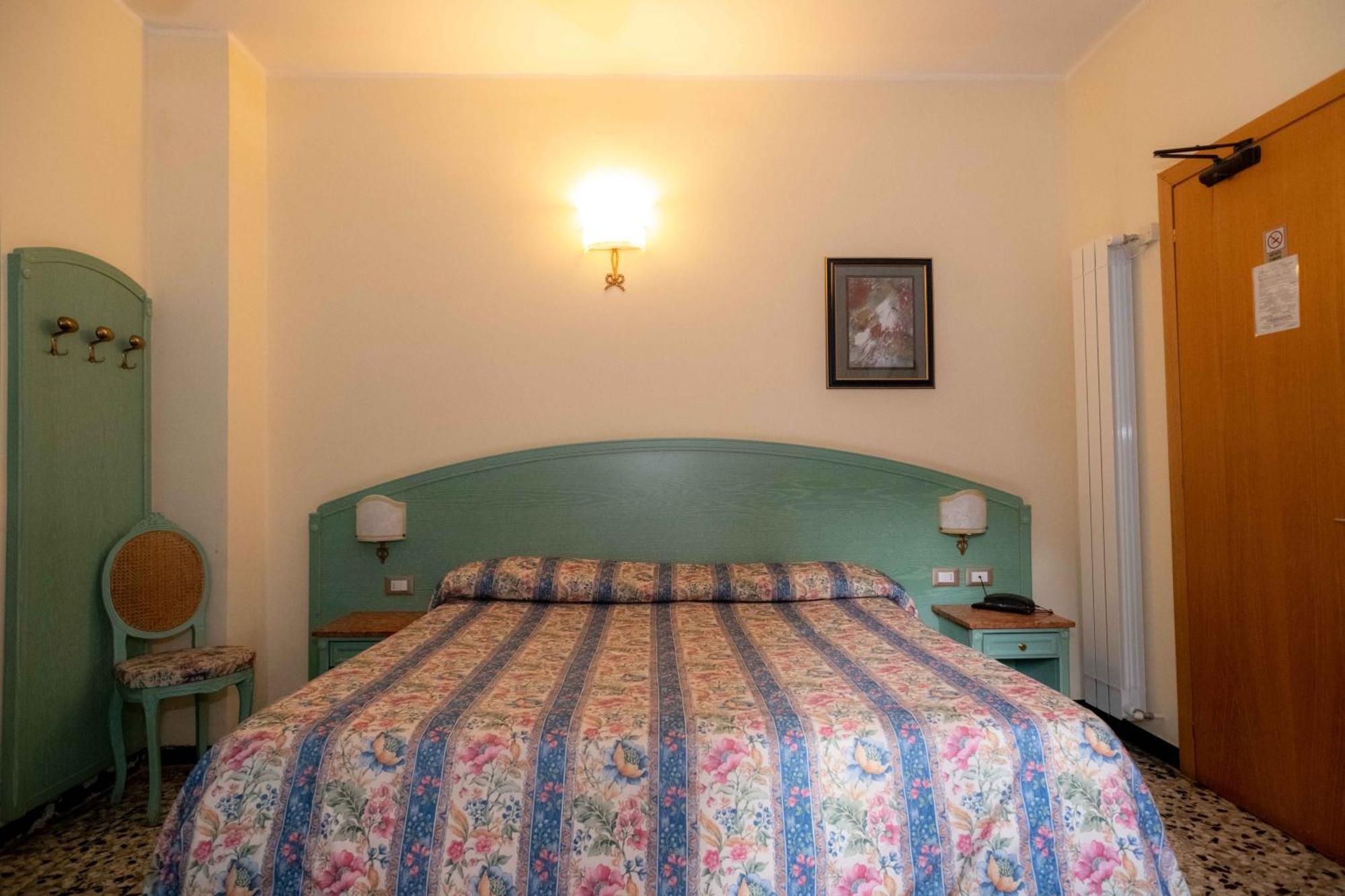 Hotel Magnolia Albenga Zewnętrze zdjęcie