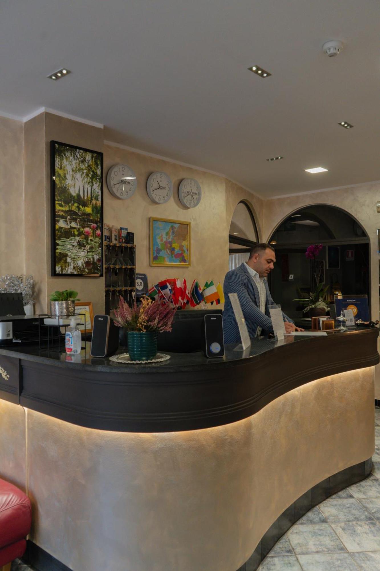 Hotel Magnolia Albenga Zewnętrze zdjęcie