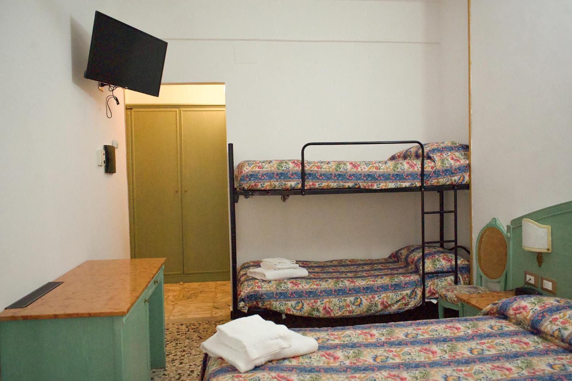Hotel Magnolia Albenga Zewnętrze zdjęcie