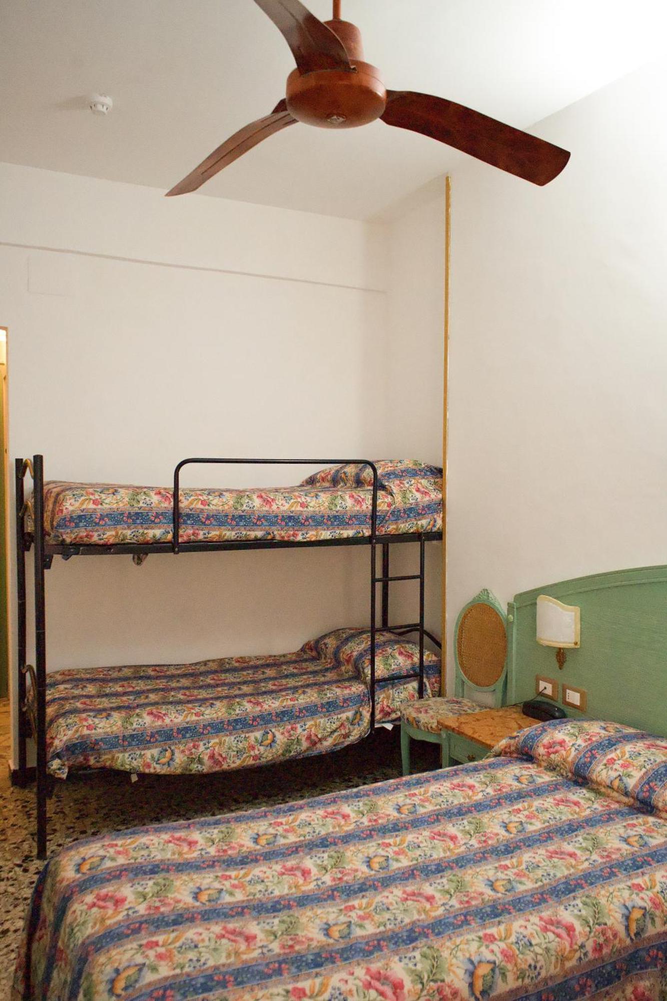 Hotel Magnolia Albenga Zewnętrze zdjęcie